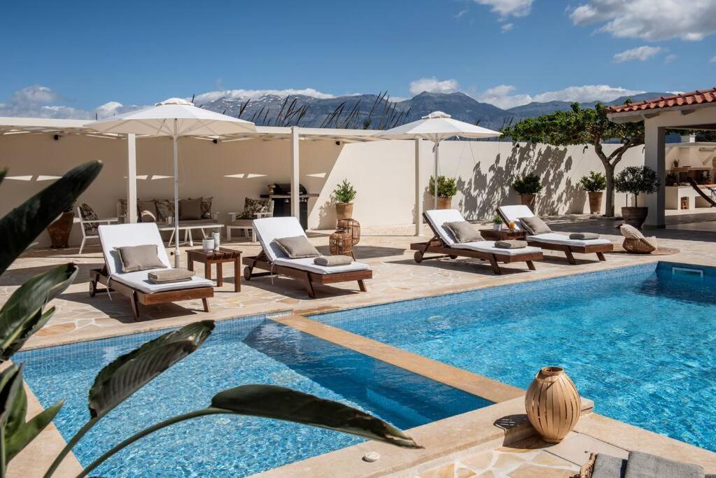 Kallisti Natural Villa Каламаки Экстерьер фото
