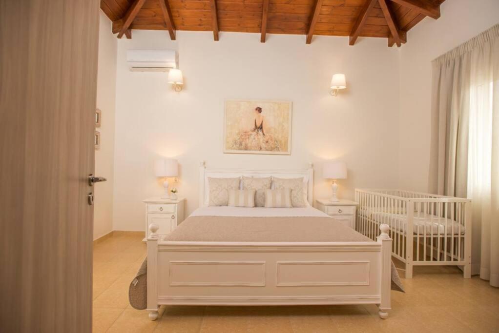 Kallisti Natural Villa Каламаки Экстерьер фото